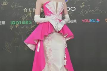 娜扎演繹選美小姐，驚艷之美攝人心魄