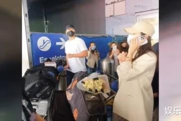 玄彬、孫藝珍蜜月「卻有無Z粉」求籤名合照！Z圍30mins出手護妻