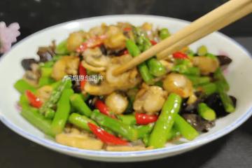 明明是富硒菜王，有的人還不知怎麼吃！隨意搭配炒一盤，一口脆嫩、滿口好營養
