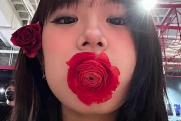 18歲梧桐妹在臉上玩刺青,新造型又惹爭議,不過繪畫作品很不錯