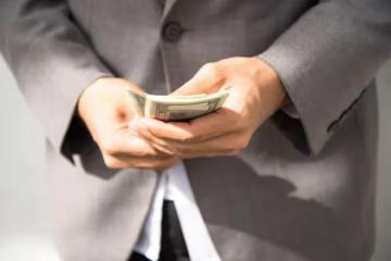 親身經歷兩件事後，我收起了同情心，再也不隨便借錢給這三種人了