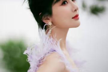 楊紫今晚走「藍毯」驚艷到大家！生圖都美到封神，穿禮服閃耀全場