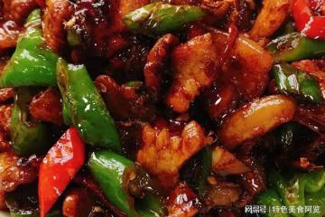 肉食愛好者的福音，深扒紅燒小炒雞的解饞做法，嫩鮮微辣又下飯