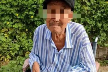 煎熬！七十歲的老人還要伺候九十多歲的爹，兒子：怕自己熬不過去