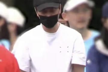 趙麗穎不配當媽！馮紹峰獨自出席親子運動會，5歲兒子需矯正視力