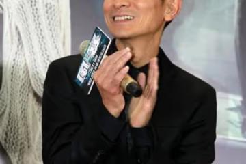 63歲劉德華喜得二胎?用40字回應當爹傳聞,信息量太大細思極恐