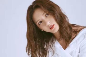 張予曦18歲剃寸頭舊照曝光,叛逆少女如今成明星,令人感慨