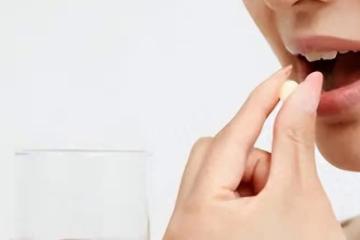 早上起床，嘴巴又苦又臭？或是這2個地方「著火」了！莫忽視