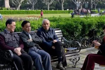 歲月不饒人，肌肉流失加速中？不想老來皮包骨，趕緊做這兩件事！
