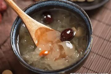 燉銀耳湯，切記不要直接下鍋燉！牢記4點，20分鐘出膠，湯更粘稠