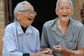 跟女婿同住一年，75歲老人感言：明白了，晚年誰能給我養老