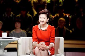 知名主持人春妮:有過一次婚姻,與郭德綱傳緋聞，40歲再婚高齡產子