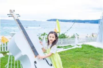 董璇一家三代大型比美！董媽媽穿黑裙氣質出眾，美貌毫不遜色女兒