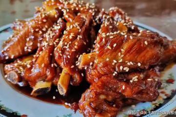 糖醋排骨怎麼做?牢牢記住1234秘訣,排骨色澤紅亮,酸甜可口