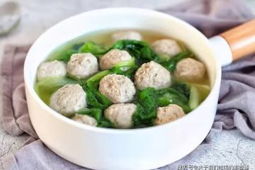 汆肉丸這麼做，肉嫩香味濃，個個煮不散，教您詳細做法，快來學
