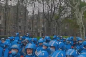 女子感慨中年失業好笑又淒涼,網友:沒辦法,人太多,崗位不夠