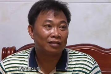 離異女子喜歡出去玩，被大叔扇巴掌，四歲的兒子也遭殃：我壓力大