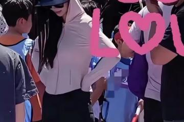 baby帶兒子做公益!7歲小海綿身高驚人,生活落魄帽子變舊發黃