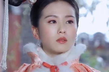 37歲劉詩詩最新時尚大片，臉是真的垮了但風韻猶存