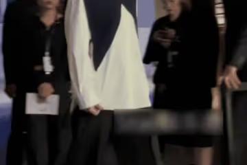劉愷威老婆李曉峰現身又酷又颯，沒想到楊冪一身黑白配就將之秒殺
