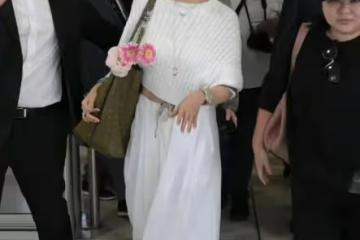 45歲章子怡現身坎城被外國粉絲包圍,展現她的「國際江湖地位」
