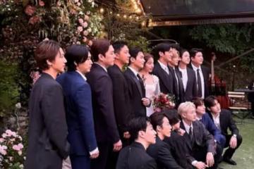 Super Junior在厲旭婚禮上合體,13人合影, 周覓和Henry也在現場