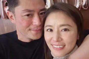 47歲林心如和43歲霍建華同框慶生,一個素顏像大媽一個帥氣似少年
