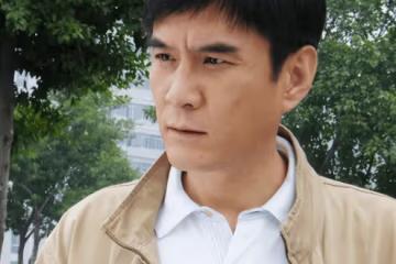 因「西門慶」一炮而紅女人見他就躲?48歲才結婚生子,如今將妻子寵成寶