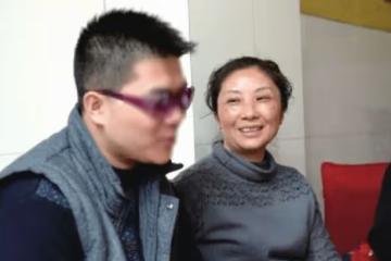 回顧貴州男童被拐，父親跳樓，母親25年後發現，兒子是好友