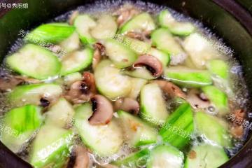 夏季少吃西瓜、黃瓜，多吃它，全身是寶，鮮嫩營養高，別不懂吃~