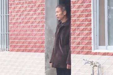 2021年湖南老漢偶遇工友老婆,抬頭一看,竟是自己失蹤14年的妻子