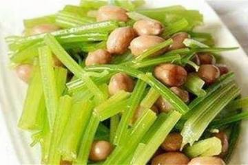 涼拌芹菜要不要焯水，大廚教你詳細教程，清脆爽口原來有訣竅