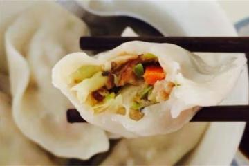 白菜香菇素餃子這樣調餡才好吃，鮮香味美，比肉餡的還香