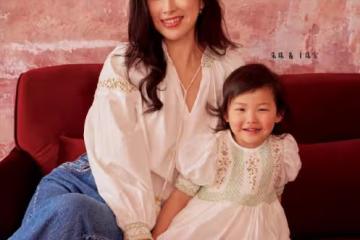 朱珠六一帶女兒拍雜誌，母女呈現招牌式梨渦笑，2歲王珠寶很可愛