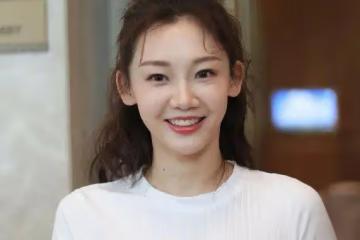35歲苗苗生圖曝光，嚇壞3億網友：長成這樣，鄭愷知道嗎？