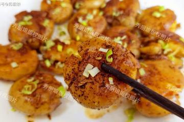 夏天,吃肉不如吃它,一次買30斤曬乾存起來,從夏吃到冬,真省事