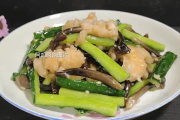 黃瓜和它炒絕配,一年總得吃一次的鮮!大火快炒一盤,吃到脆嫩、吃到滿口鮮香