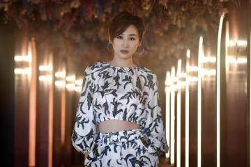 高海寧直播遭催婚，霸氣回應獨立宣言，婚姻非必需，獨美亦可選