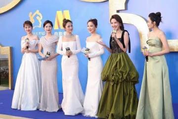 央視「六公主」主持團，穿華服走紅毯，董卿接班人戴奢華珠寶撐場
