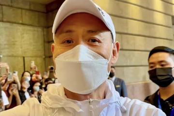 突發!62歲張學友確診RSV!取消台北演唱會,粉絲在酒店外苦等守候