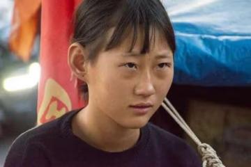 2018年，遼寧父親帶女兒徒步7千里去雲南，路上靠直播補貼生活費