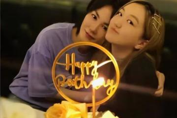 王菲攜李嫣觀演唱會顯母愛，低調生活引關注，母女情深成佳話