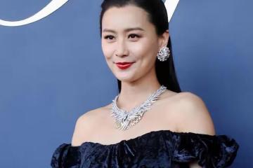 陳法拉出席珠寶晚宴,和汪詩詩汪圓圓合影,鄭余雅穎也在現場