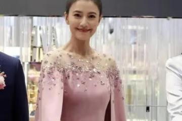 高圓圓被網友偶遇，生圖狀態優雅豐腴，不愧是「虎撲女神」啊！