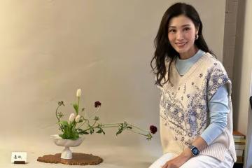 李嘉欣迎接54歲生日,曬定製禮物和狗狗,她的生活狀態很好