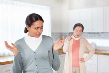離婚3年,前婆婆朋友圈「今年終於抱孫子了」,我從可恨變成可憐