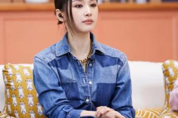 王子文的煙燻妝還挺高級，穿拼色牛仔外套配裙子，造型好復古