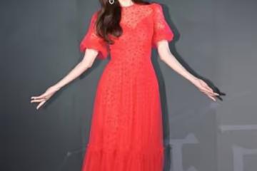 奔5的林志玲穿大紅裙挺有韻味，滿滿的女性魅力，很讓人心動
