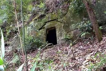 回顧:江西「野人」隱居多年,進山鑿出三室一廳,如今仍單身
