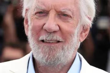 著名影星唐納德薩瑟蘭因病離世,享年88歲,最後露面照公開